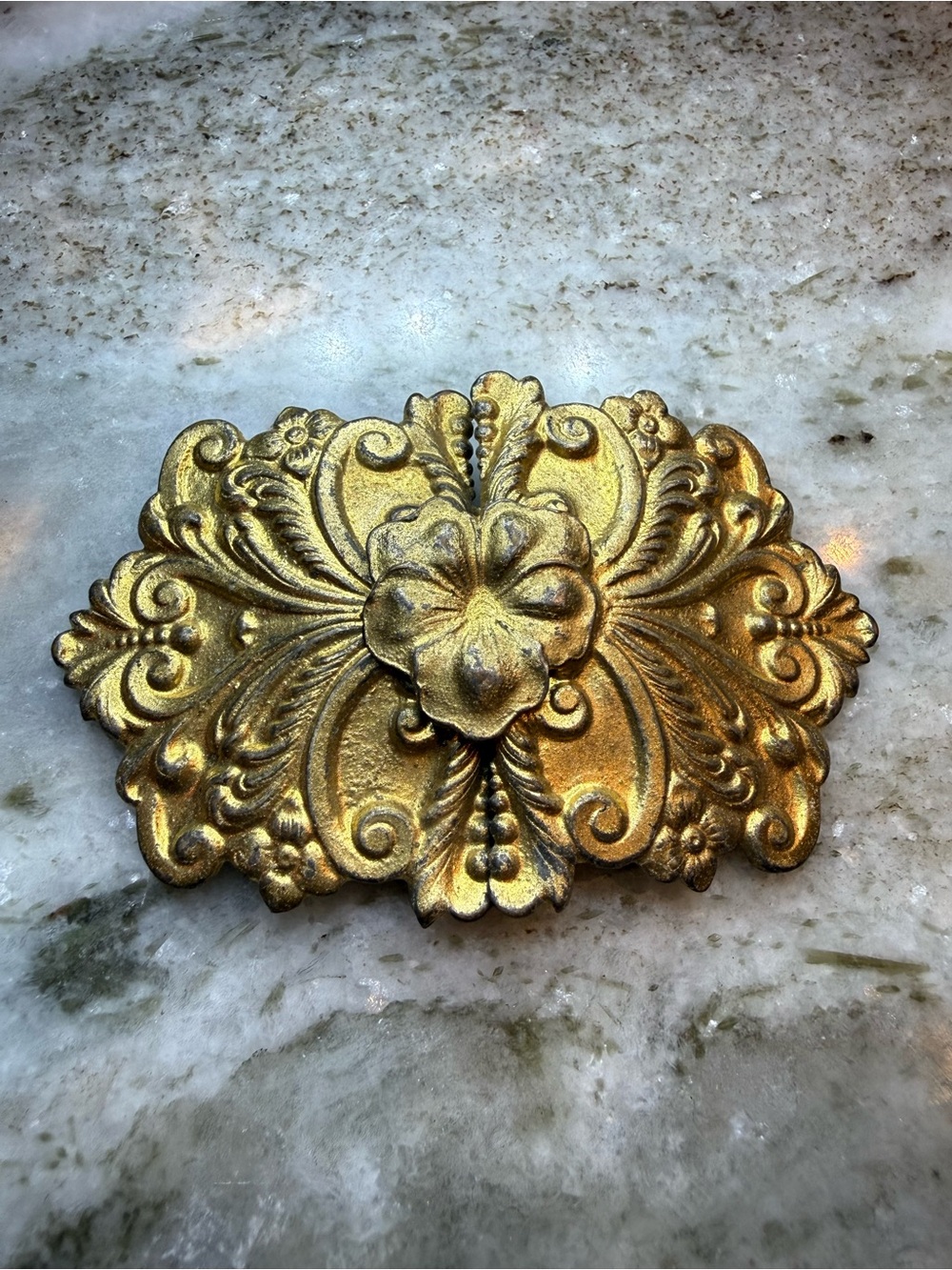 Vintage Art Nouveau Floral Scrollwork Gold Tone Metal Interlocking Belt Buckle